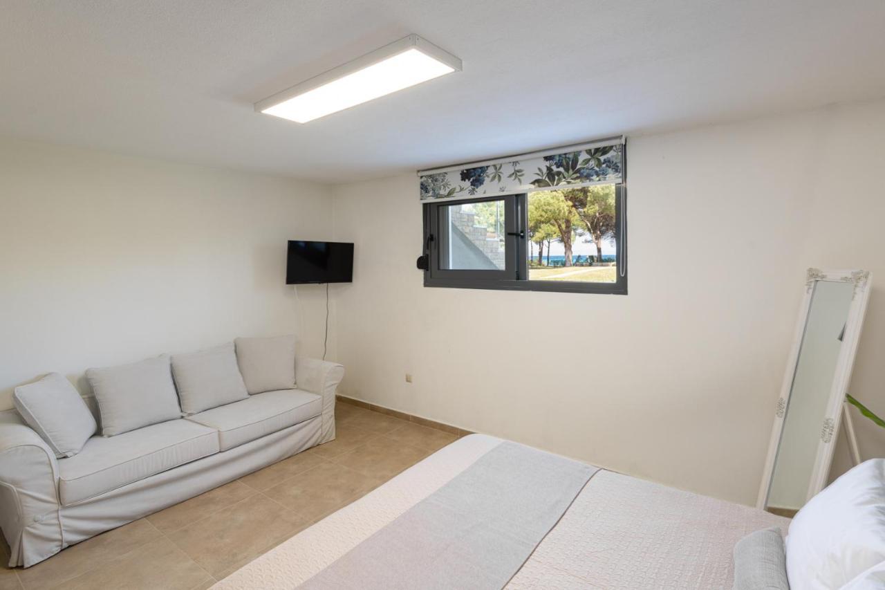 #Flh - Amalthia & Αthena Beachfront Houses In Pefkohori Εξωτερικό φωτογραφία