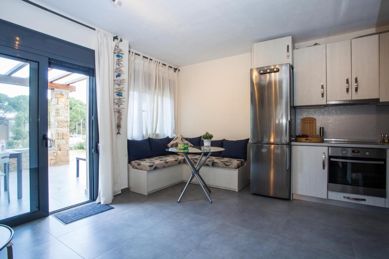 #Flh - Amalthia & Αthena Beachfront Houses In Pefkohori Εξωτερικό φωτογραφία